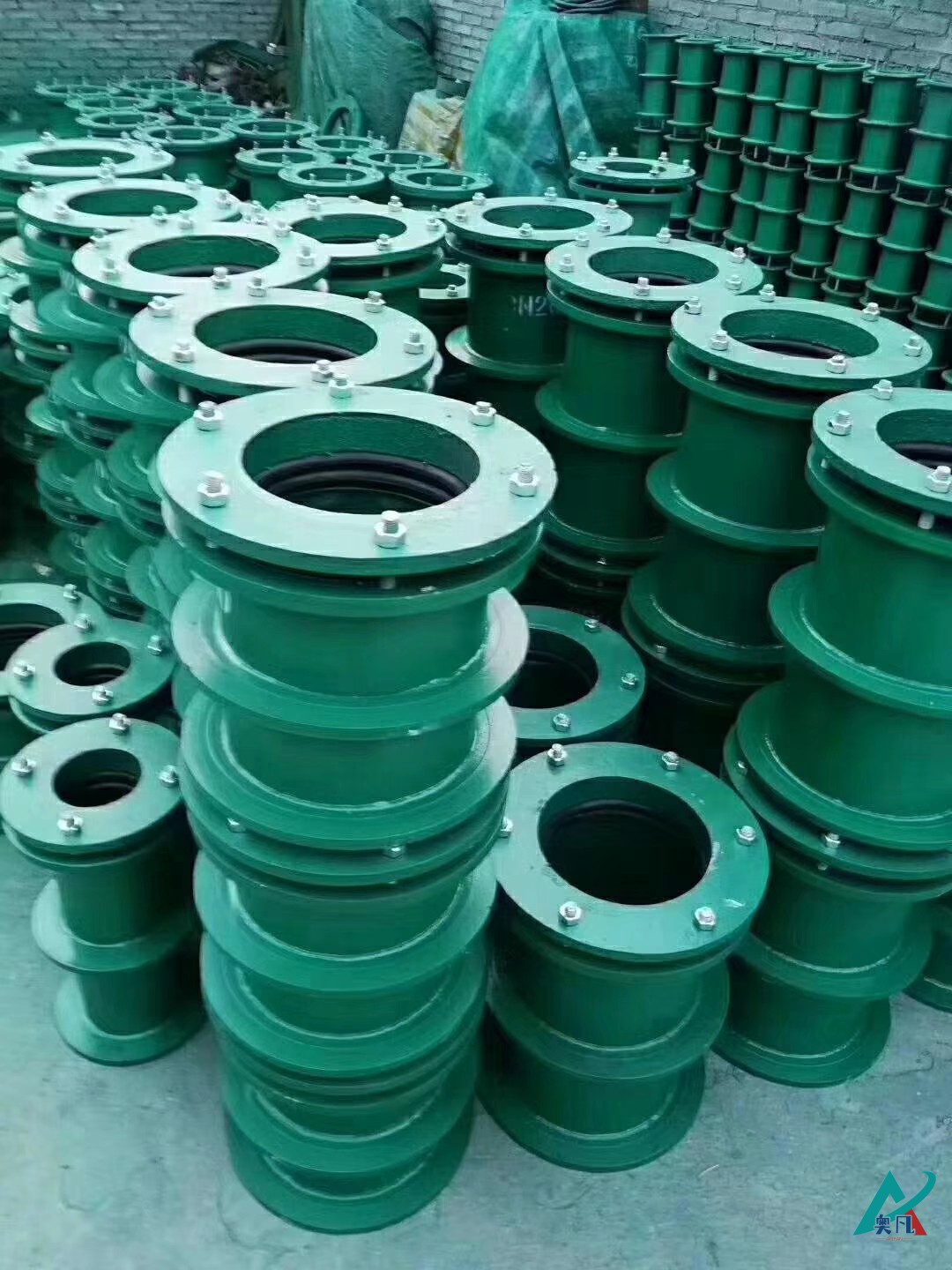 柔性防水套管廠家實(shí)拍圖片