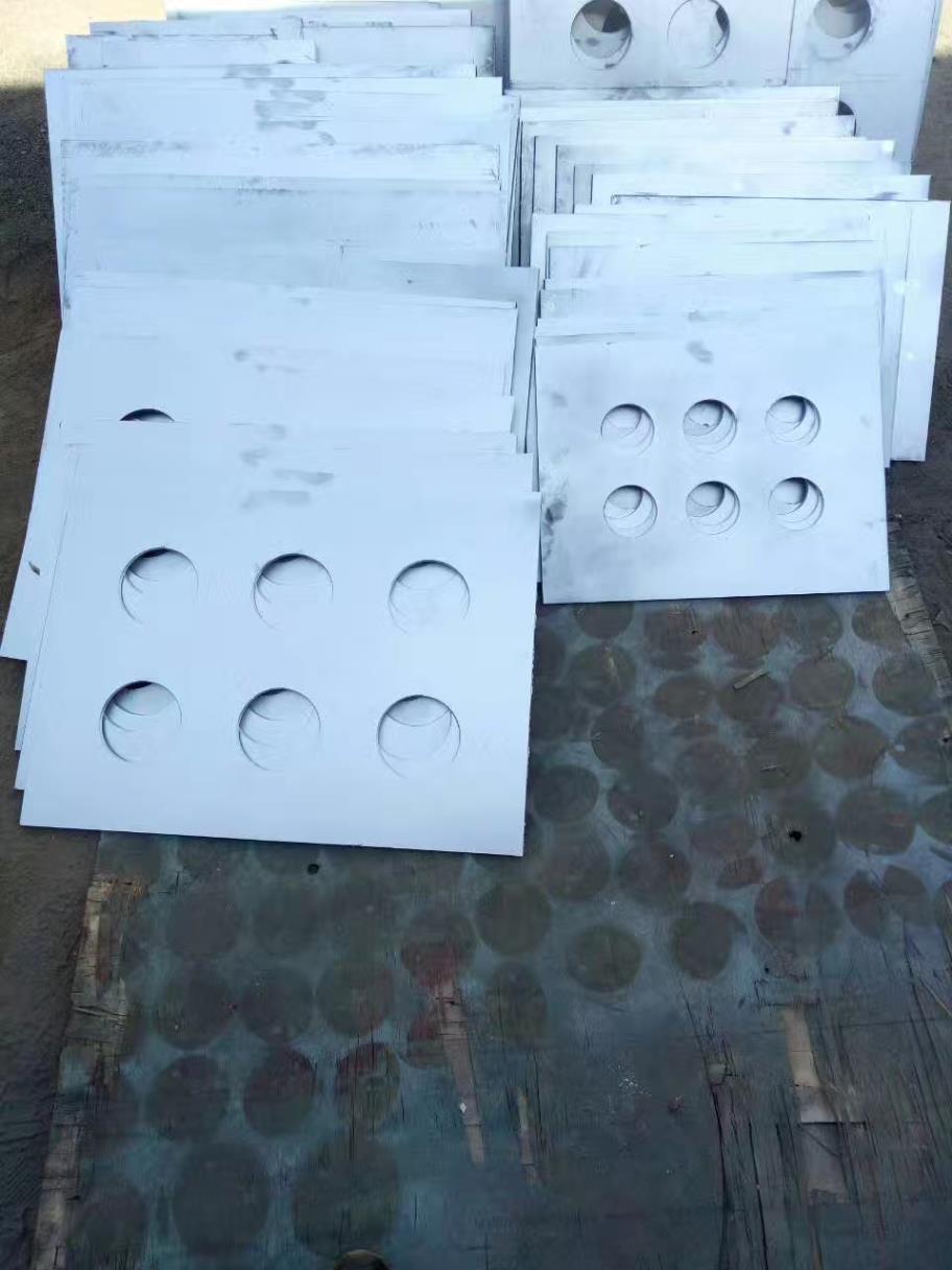 翼環(huán)切割圖片